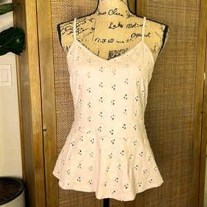 Hinge eyelet knit peplum camisole top in pale pink